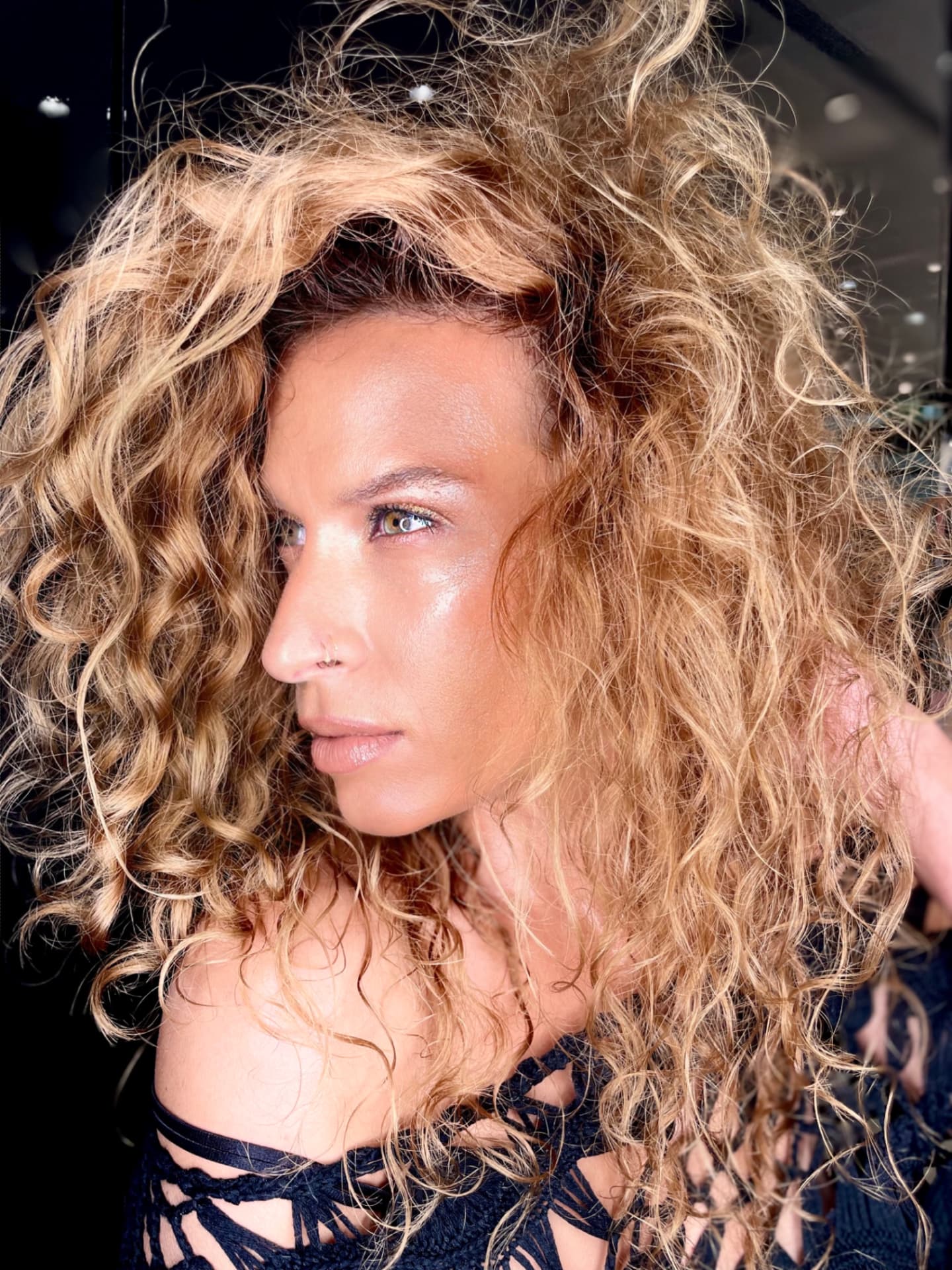 Lee Elrom, makeup artist